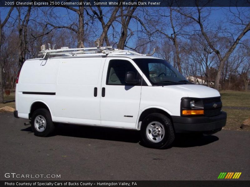 Summit White / Medium Dark Pewter 2005 Chevrolet Express 2500 Commercial Van