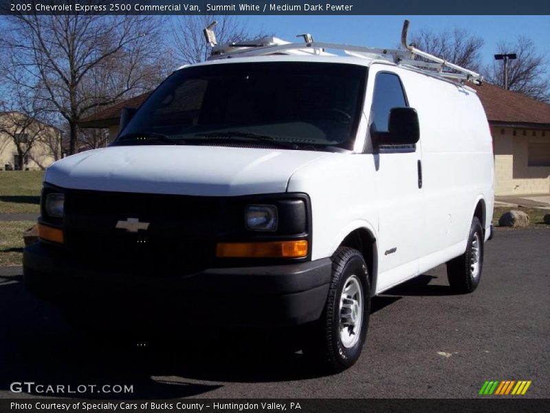 Summit White / Medium Dark Pewter 2005 Chevrolet Express 2500 Commercial Van