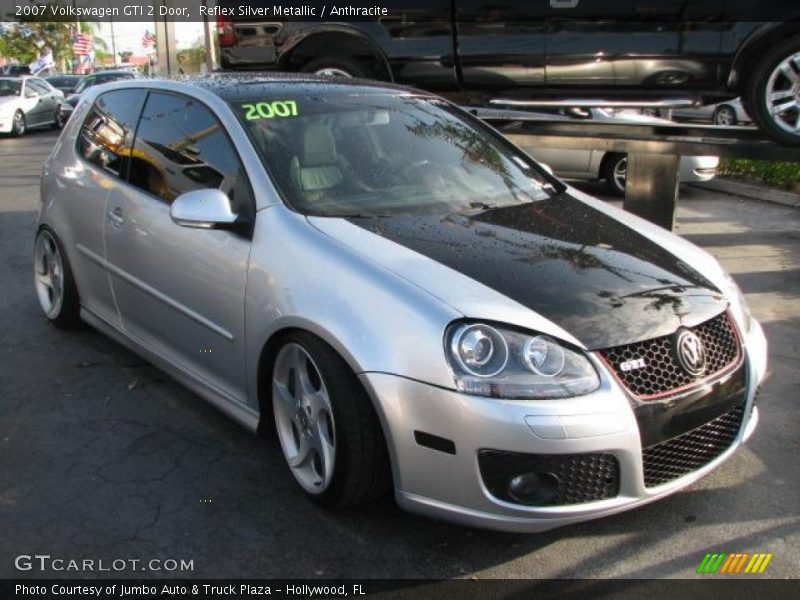 Front 3/4 View of 2007 GTI 2 Door