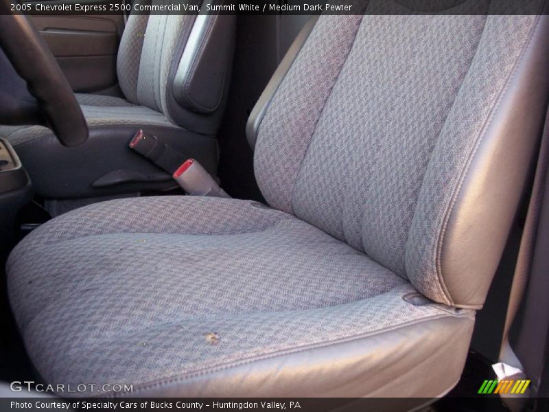 Summit White / Medium Dark Pewter 2005 Chevrolet Express 2500 Commercial Van