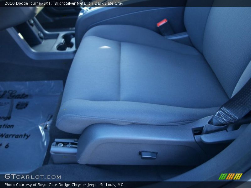 Bright Silver Metallic / Dark Slate Gray 2010 Dodge Journey SXT
