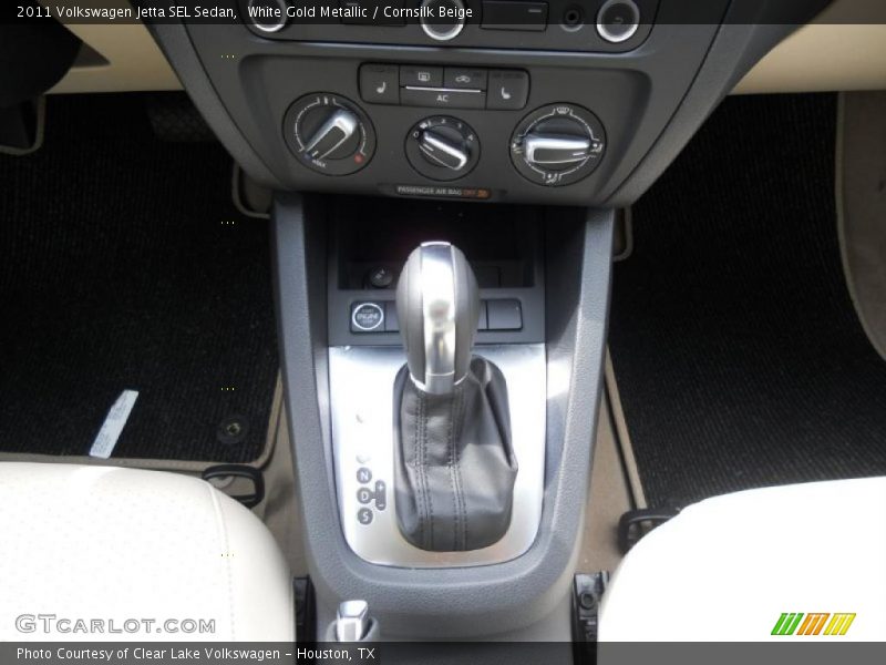 White Gold Metallic / Cornsilk Beige 2011 Volkswagen Jetta SEL Sedan