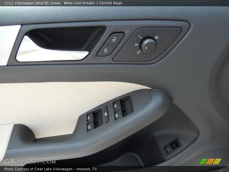 White Gold Metallic / Cornsilk Beige 2011 Volkswagen Jetta SEL Sedan