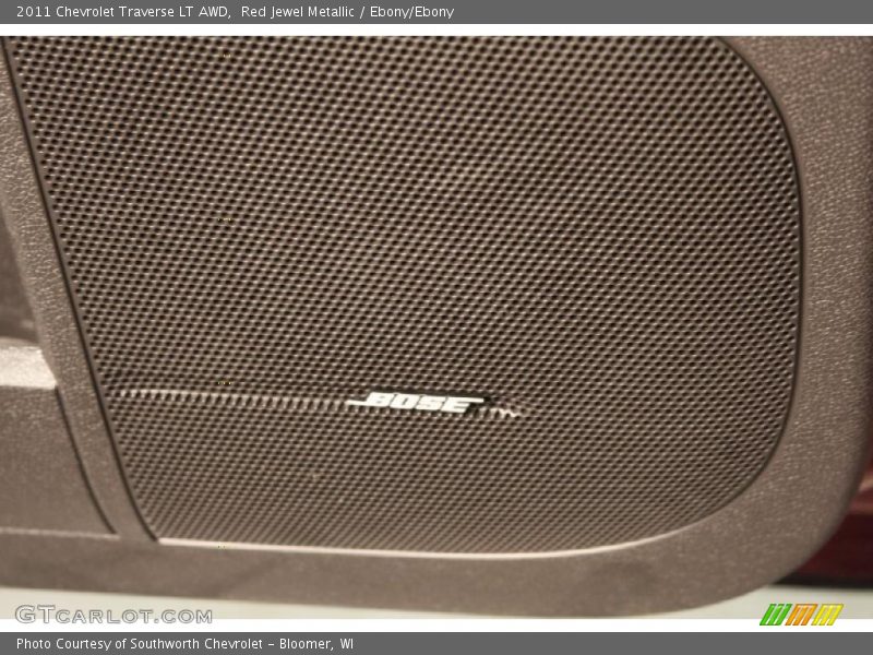 Red Jewel Metallic / Ebony/Ebony 2011 Chevrolet Traverse LT AWD