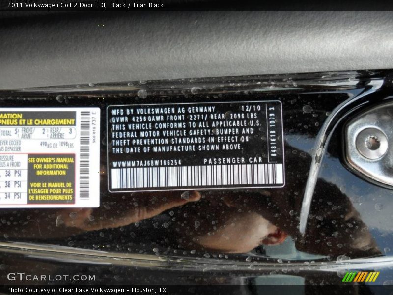 Black / Titan Black 2011 Volkswagen Golf 2 Door TDI