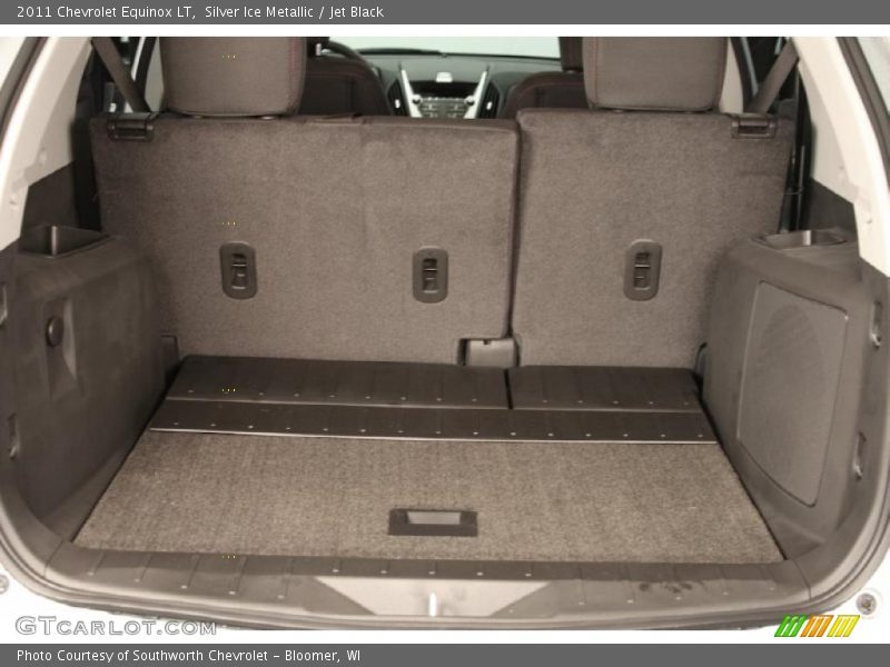 Silver Ice Metallic / Jet Black 2011 Chevrolet Equinox LT
