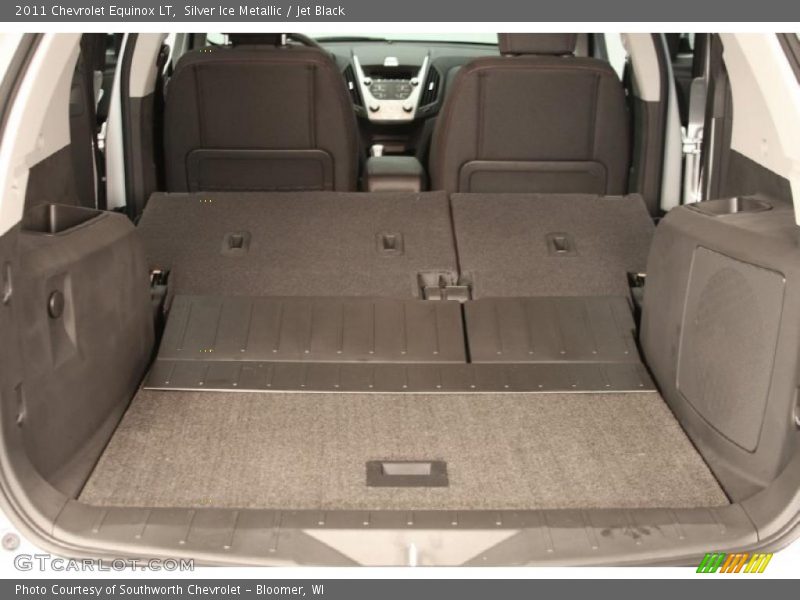 Silver Ice Metallic / Jet Black 2011 Chevrolet Equinox LT