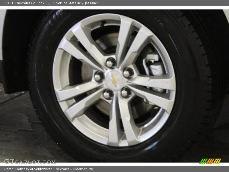 Silver Ice Metallic / Jet Black 2011 Chevrolet Equinox LT