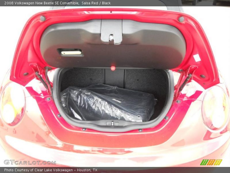 Salsa Red / Black 2008 Volkswagen New Beetle SE Convertible
