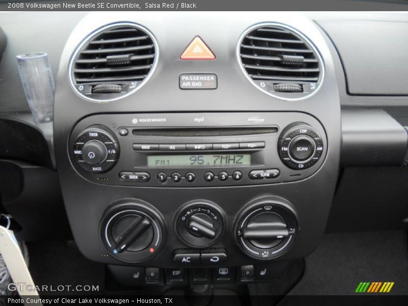 Salsa Red / Black 2008 Volkswagen New Beetle SE Convertible