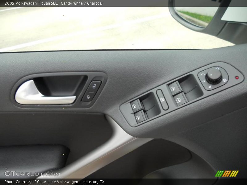 Candy White / Charcoal 2009 Volkswagen Tiguan SEL