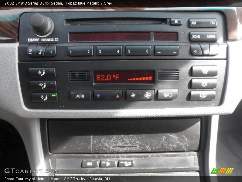 Controls of 2002 3 Series 330xi Sedan