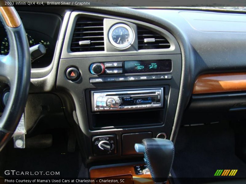 Brilliant Silver / Graphite 2003 Infiniti QX4 4x4