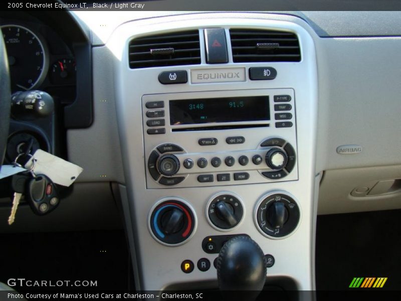 Black / Light Gray 2005 Chevrolet Equinox LT