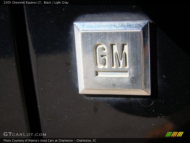 Black / Light Gray 2005 Chevrolet Equinox LT