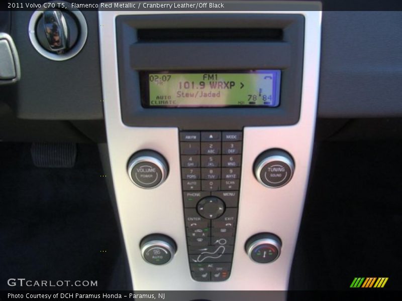 Flamenco Red Metallic / Cranberry Leather/Off Black 2011 Volvo C70 T5