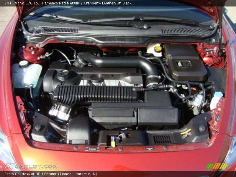  2011 C70 T5 Engine - 2.5 Liter Turbocharged DOHC 20-Valve VVT 5 Cylinder