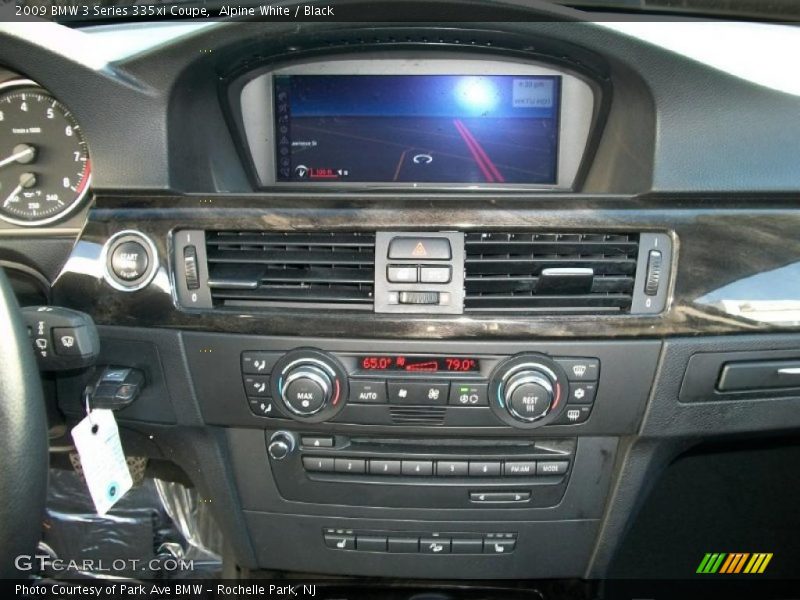 Controls of 2009 3 Series 335xi Coupe