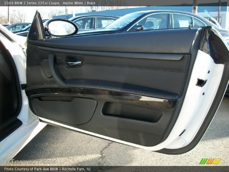 Door Panel of 2009 3 Series 335xi Coupe