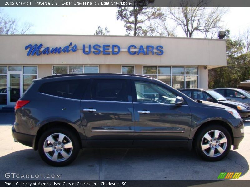 Cyber Gray Metallic / Light Gray/Ebony 2009 Chevrolet Traverse LTZ