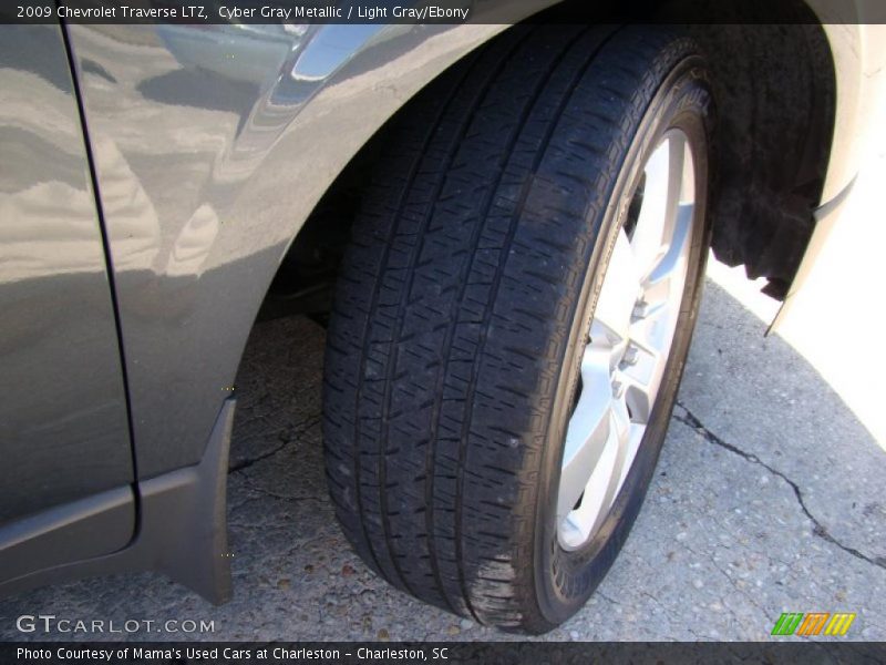 Cyber Gray Metallic / Light Gray/Ebony 2009 Chevrolet Traverse LTZ
