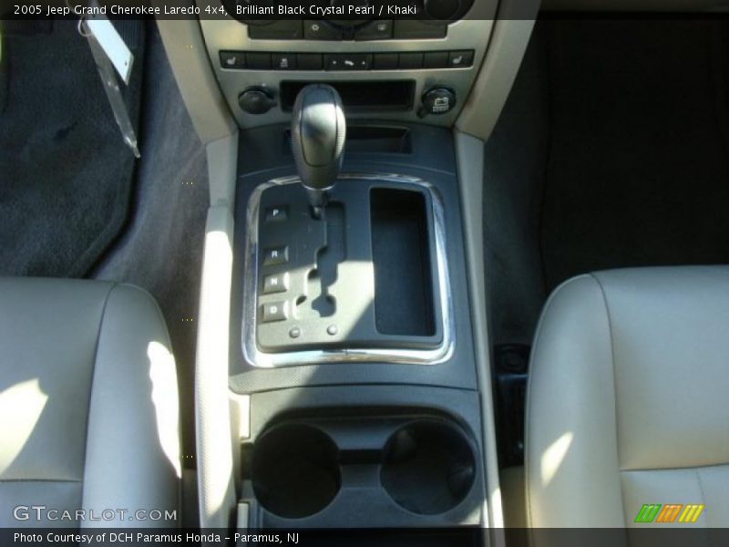 Brilliant Black Crystal Pearl / Khaki 2005 Jeep Grand Cherokee Laredo 4x4