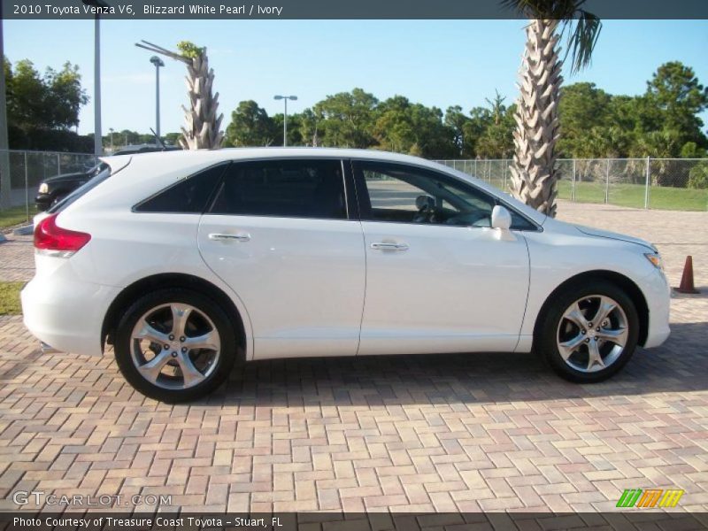 Blizzard White Pearl / Ivory 2010 Toyota Venza V6