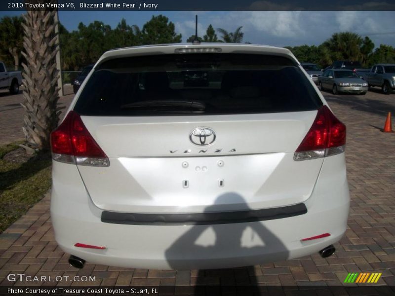 Blizzard White Pearl / Ivory 2010 Toyota Venza V6
