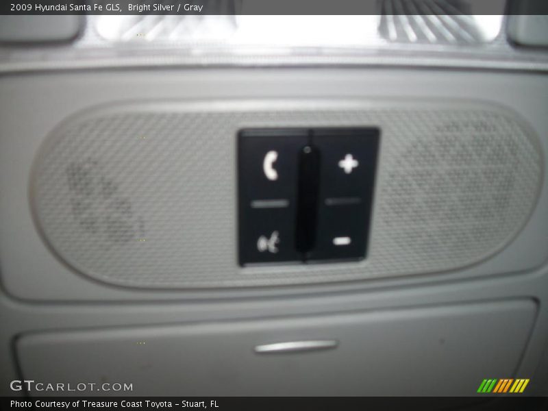 Bright Silver / Gray 2009 Hyundai Santa Fe GLS