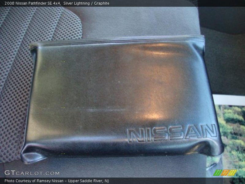 Silver Lightning / Graphite 2008 Nissan Pathfinder SE 4x4