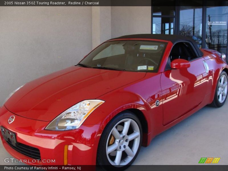 Front 3/4 View of 2005 350Z Touring Roadster