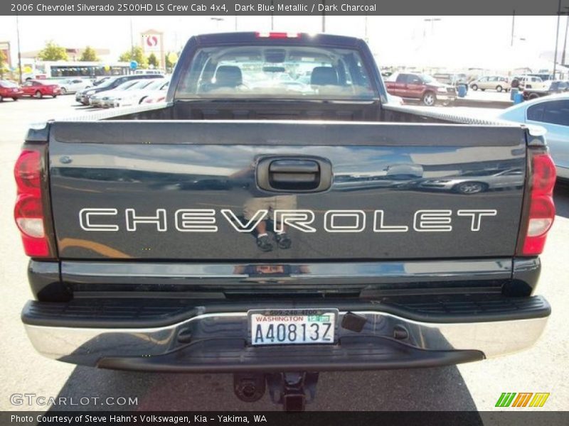 Dark Blue Metallic / Dark Charcoal 2006 Chevrolet Silverado 2500HD LS Crew Cab 4x4