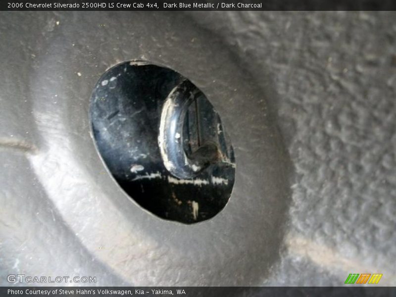 Dark Blue Metallic / Dark Charcoal 2006 Chevrolet Silverado 2500HD LS Crew Cab 4x4