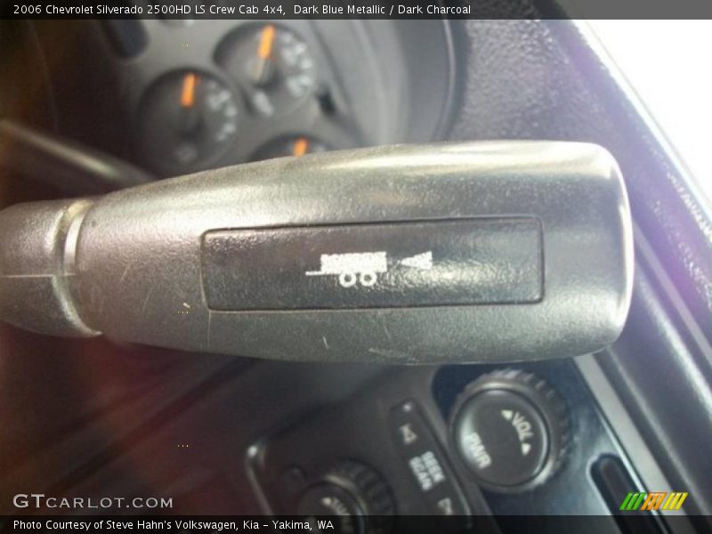 Dark Blue Metallic / Dark Charcoal 2006 Chevrolet Silverado 2500HD LS Crew Cab 4x4