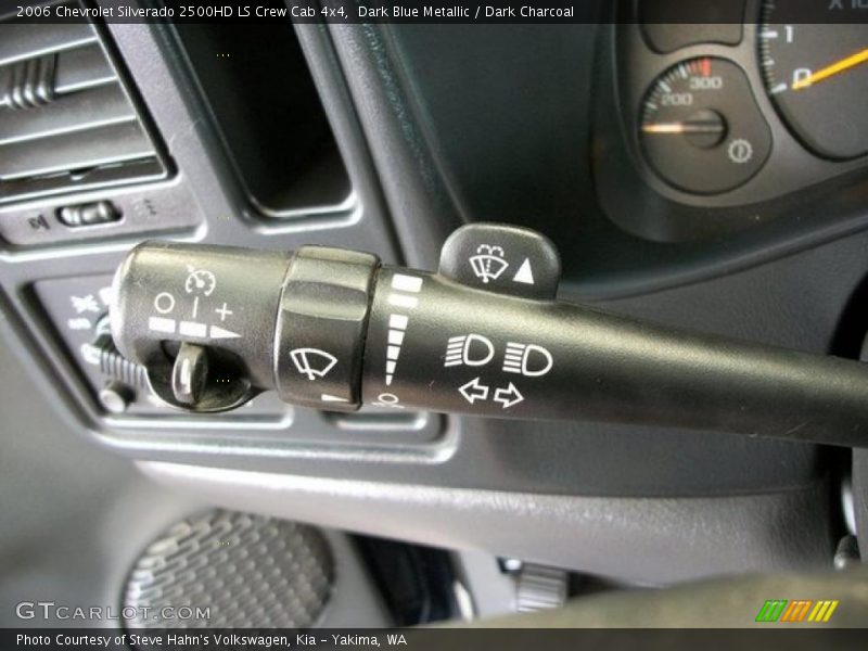 Dark Blue Metallic / Dark Charcoal 2006 Chevrolet Silverado 2500HD LS Crew Cab 4x4