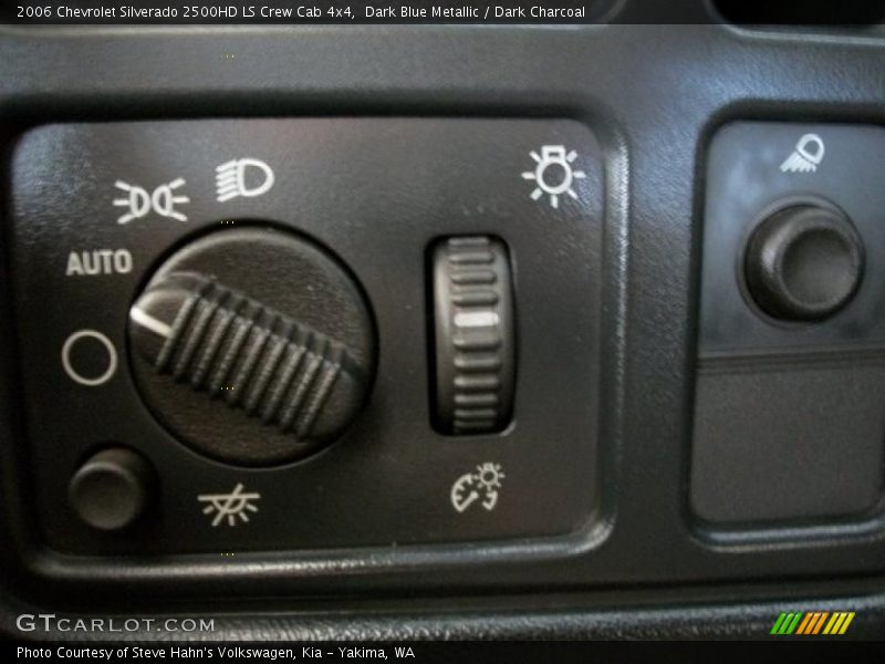 Dark Blue Metallic / Dark Charcoal 2006 Chevrolet Silverado 2500HD LS Crew Cab 4x4