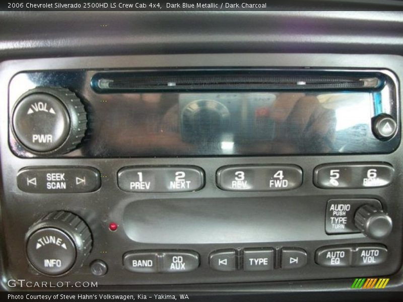 Dark Blue Metallic / Dark Charcoal 2006 Chevrolet Silverado 2500HD LS Crew Cab 4x4