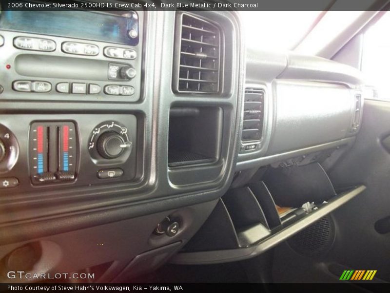 Dark Blue Metallic / Dark Charcoal 2006 Chevrolet Silverado 2500HD LS Crew Cab 4x4