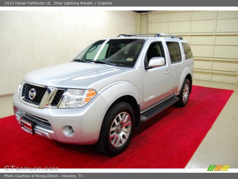 Silver Lightning Metallic / Graphite 2010 Nissan Pathfinder LE