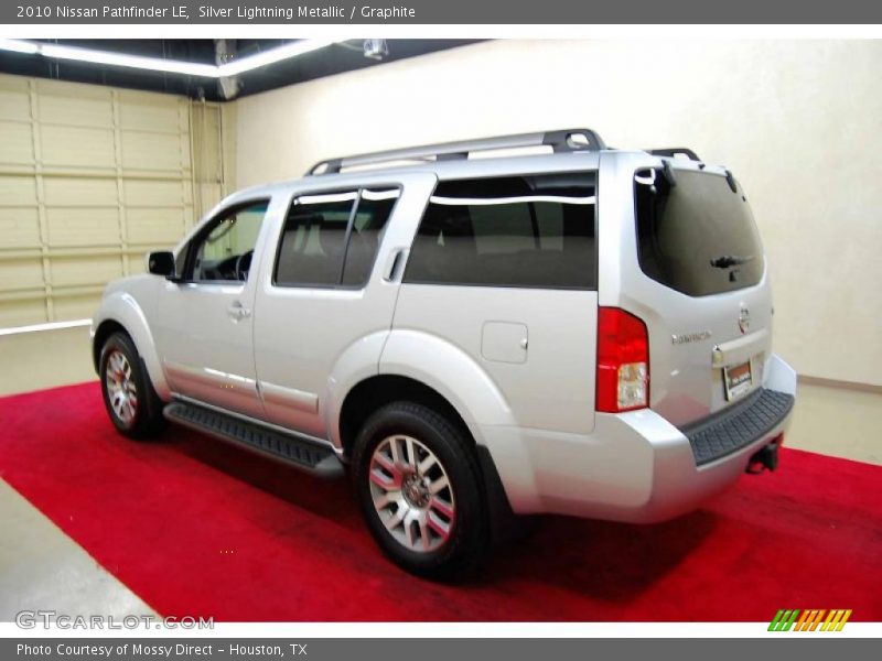 Silver Lightning Metallic / Graphite 2010 Nissan Pathfinder LE