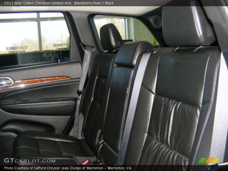 Blackberry Pearl / Black 2011 Jeep Grand Cherokee Limited 4x4