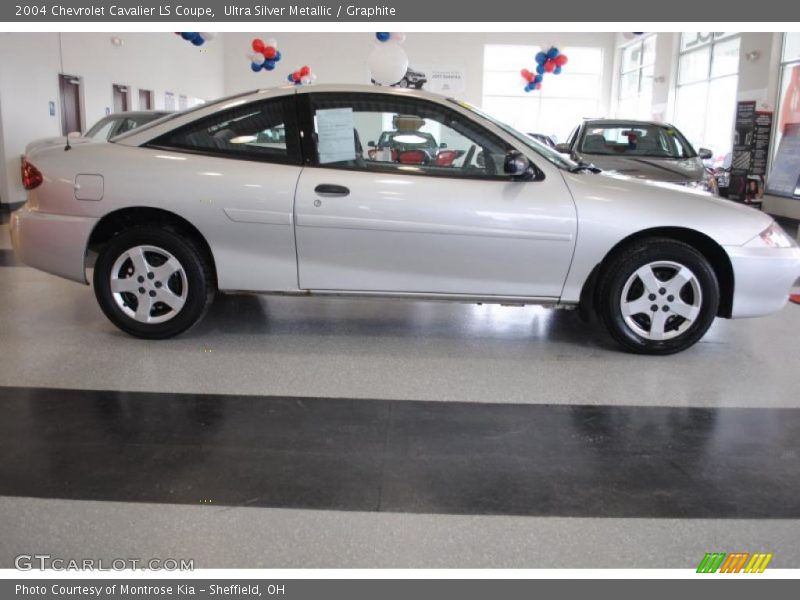 Ultra Silver Metallic / Graphite 2004 Chevrolet Cavalier LS Coupe