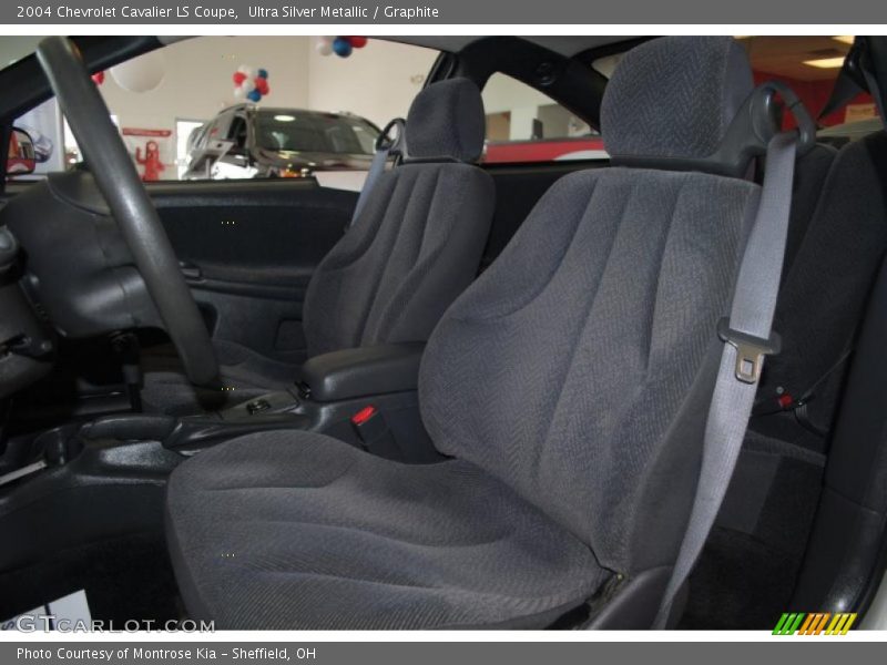 Ultra Silver Metallic / Graphite 2004 Chevrolet Cavalier LS Coupe