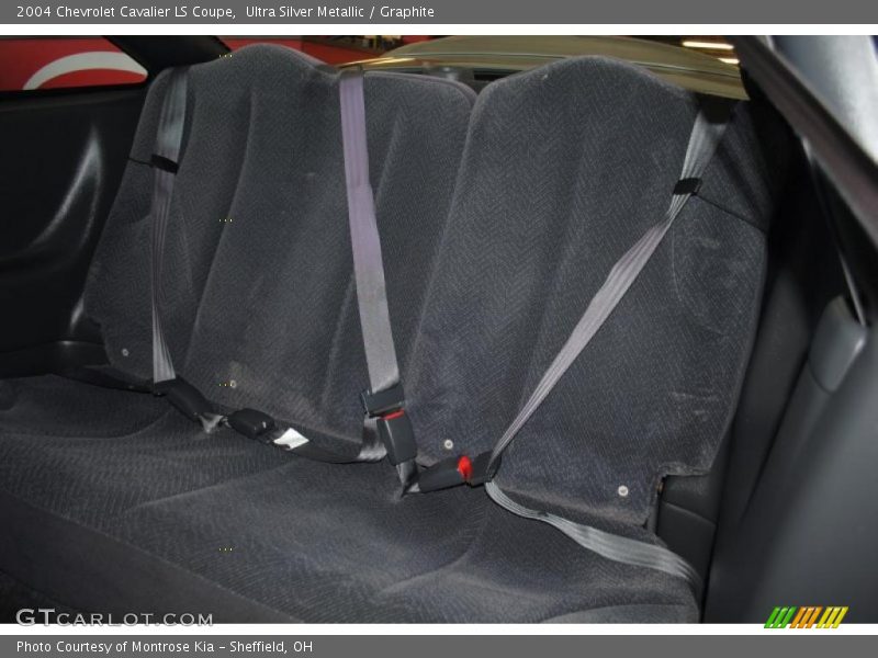 Ultra Silver Metallic / Graphite 2004 Chevrolet Cavalier LS Coupe