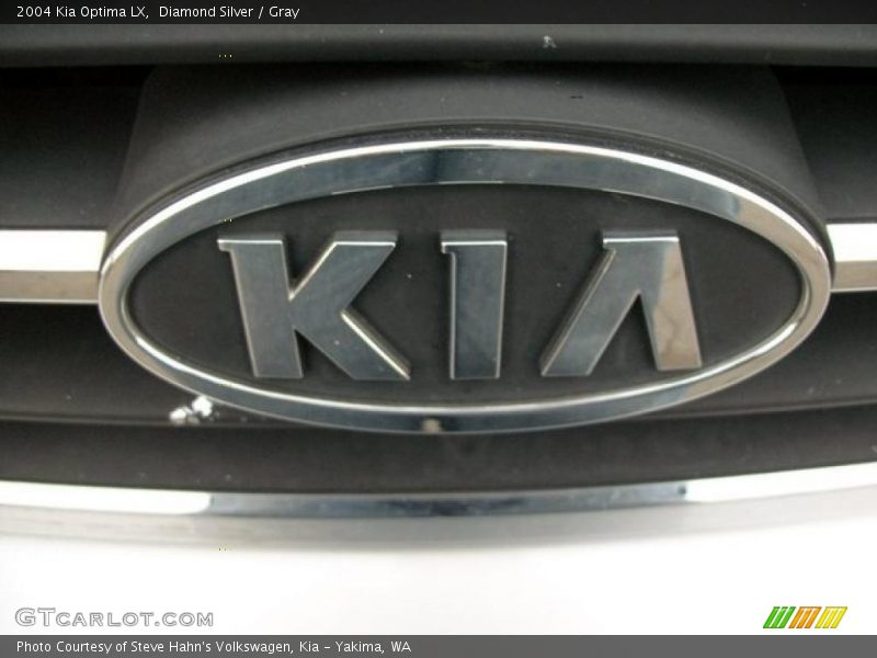 Diamond Silver / Gray 2004 Kia Optima LX