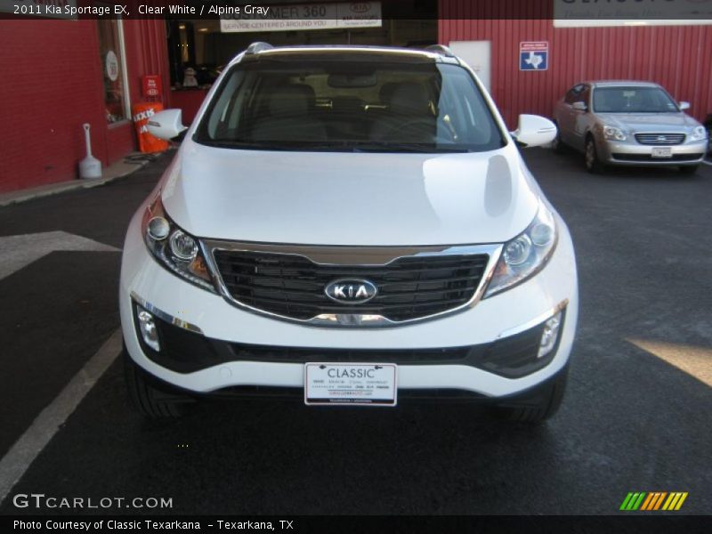 Clear White / Alpine Gray 2011 Kia Sportage EX