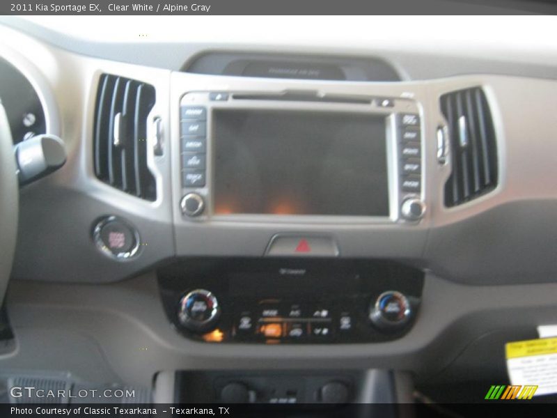 Clear White / Alpine Gray 2011 Kia Sportage EX