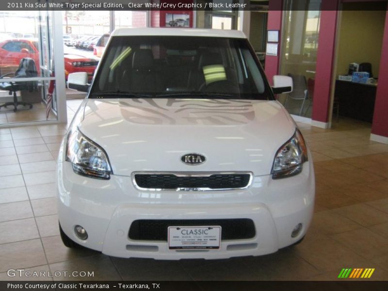  2011 Soul White Tiger Special Edition Clear White/Grey Graphics
