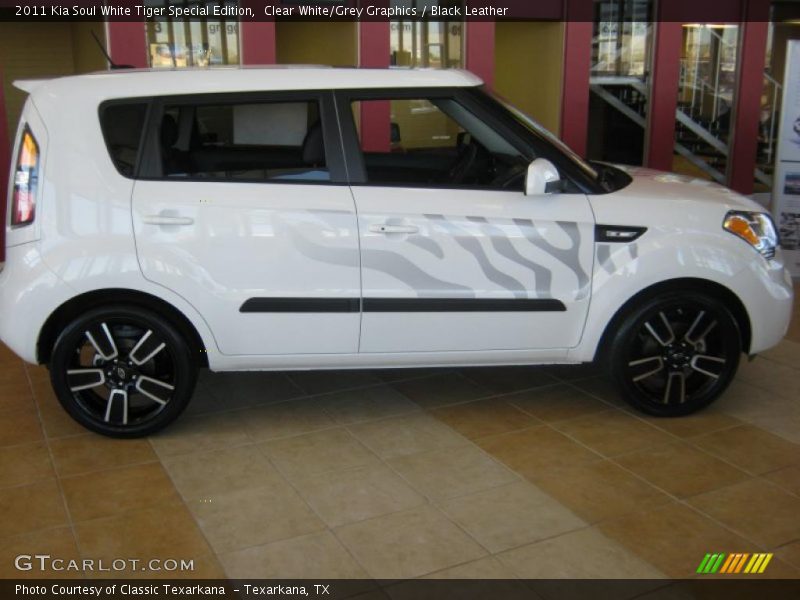  2011 Soul White Tiger Special Edition Clear White/Grey Graphics