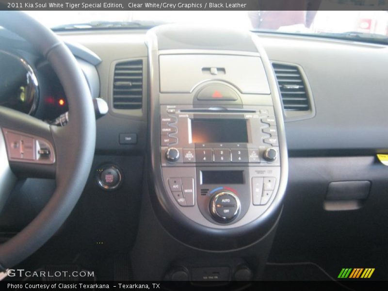 Clear White/Grey Graphics / Black Leather 2011 Kia Soul White Tiger Special Edition